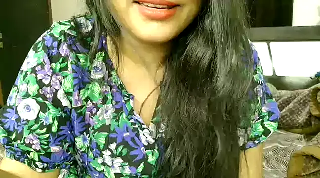 Snapshot of Hritvika chatting on 03-21-25, 03:12 Hritvika online show from 03-21-25, 03:12