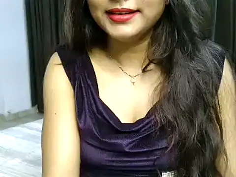 Snapshot of Hritvika chatting on 06-23-26, 02:26 Hritvika online show from 06-23-26, 02:26