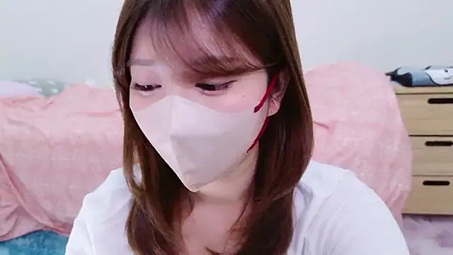 Snapshot of Runarunapi chatting on 11-12-25, 09:10 Runarunapi online show from 11-12-25, 09:10