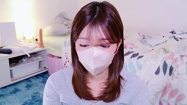 Snapshot of Runarunapi chatting on 11-15-25, 02:35 Runarunapi online show from 11-15-25, 02:35