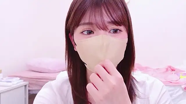 Snapshot of Runarunapi chatting on 12-14-25, 01:38 Runarunapi online show from 12-14-25, 01:38