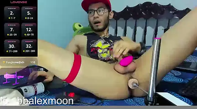 Snapshot of alexdesire chatting on 12-18-24, 10:35 alexdesire online show from 12-18-24, 10:35