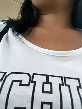 Danna-linyi online show from 02-17-25, 06:48