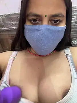 Snapshot of nehas chatting on 02-05-25, 05:20 nehas online show from 02-05-25, 05:20