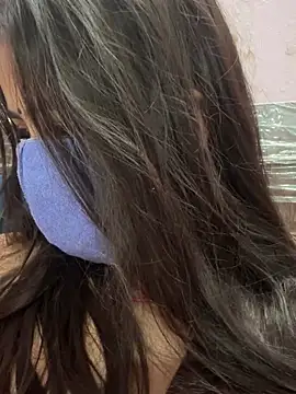 Snapshot of nehas chatting on 03-06-25, 08:37 nehas online show from 03-06-25, 08:37