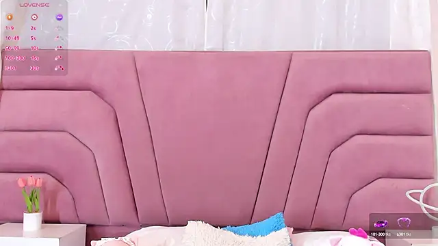 Snapshot of zoewillian chatting on 01-20-25, 12:07 zoewillian online show from 01-20-25, 12:07