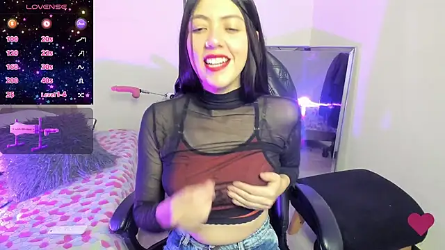 Aurora Hotson online show from 01-17-25, 01:04