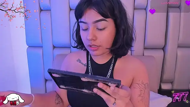  sowy venus  online show from 03-21-26, 12:10