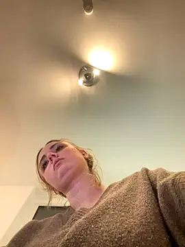 CherryEmmy online show from 11-27-25, 06:32