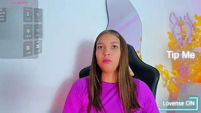 HaleyAmaya online show from 10-15-25, 07:14