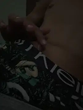 Snapshot of Henrico chatting on 12-11-24, 05:48 Henrico online show from 12-11-24, 05:48