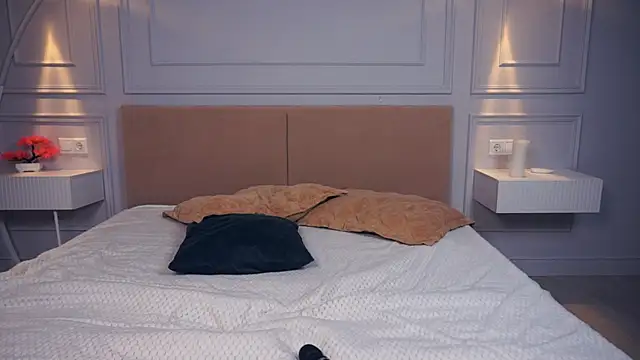 DawnAtwood online show from 02-28-25, 05:37