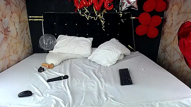 AmandaRobers online show from 02-17-25, 08:58