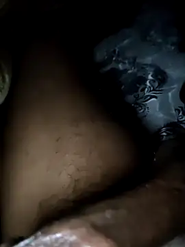 Snapshot of small131 chatting on 12-12-24, 10:52 small131 online show from 12-12-24, 10:52