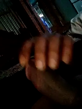 Snapshot of small131 chatting on 01-16-25, 02:30 small131 online show from 01-16-25, 02:30