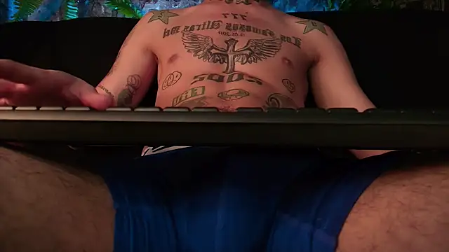 Snapshot of Junihn0 chatting on 12-20-24, 03:10 Junihn0 online show from 12-20-24, 03:10