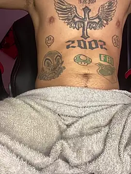 Snapshot of Junihn0 chatting on 01-22-25, 06:52 Junihn0 online show from 01-22-25, 06:52