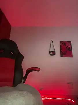 Snapshot of Junihn0 chatting on 02-05-25, 04:03 Junihn0 online show from 02-05-25, 04:03