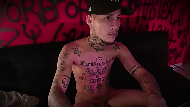 Snapshot of Junihn0 chatting on 02-11-25, 09:09 Junihn0 online show from 02-11-25, 09:09