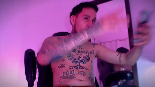 Snapshot of Junihn0 chatting on 09-23-25, 08:56 Junihn0 online show from 09-23-25, 08:56