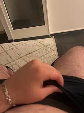 Snapshot of Loco42- chatting on 10-03-25, 12:40 Loco42- online show from 10-03-25, 12:40