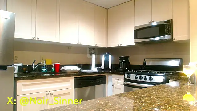 sinnernoir online show from 02-22-26, 04:02