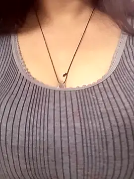 Snapshot of Cute-Anamika50 chatting on 02-04-25, 07:07 Cute-Anamika50 online show from 02-04-25, 07:07