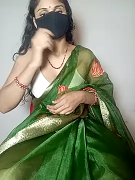 Snapshot of Cute-Aadhvita chatting on 01-08-25, 01:32 Cute-Aadhvita online show from 01-08-25, 01:32