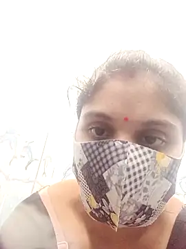 Snapshot of Cute-Aadhvita chatting on 09-18-25, 03:30 Cute-Aadhvita online show from 09-18-25, 03:30