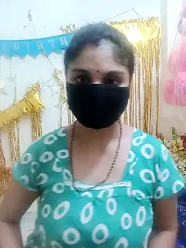 Snapshot of Cute-Aadhvita chatting on 09-23-25, 01:47 Cute-Aadhvita online show from 09-23-25, 01:47