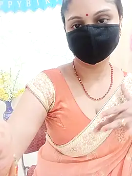 Snapshot of Cute-Aadhvita chatting on 10-14-25, 05:19 Cute-Aadhvita online show from 10-14-25, 05:19