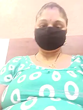 Snapshot of Cute-Aadhvita chatting on 05-02-26, 04:23 Cute-Aadhvita online show from 05-02-26, 04:23