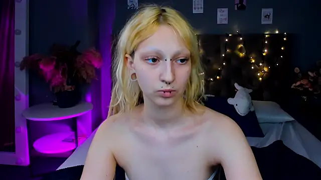 Lexy-Woorhez online show from 02-24-25, 01:31