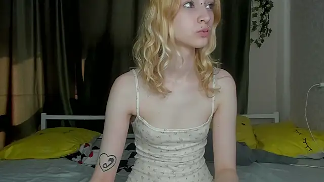 Snapshot of Lexy-Woorhez chatting on 05-30-26, 11:18 Lexy-Woorhez online show from 05-30-26, 11:18