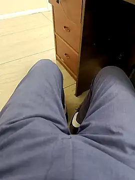 Snapshot of Kakabiraji chatting on 12-13-24, 02:05 Kakabiraji online show from 12-13-24, 02:05