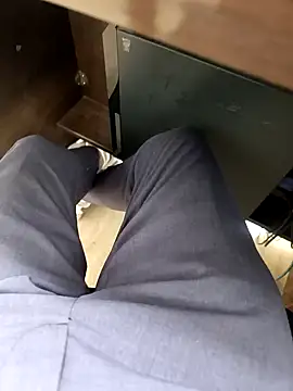 Snapshot of Kakabiraji chatting on 12-14-24, 05:51 Kakabiraji online show from 12-14-24, 05:51