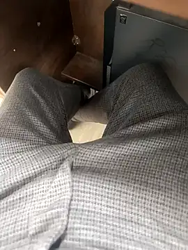 Snapshot of Kakabiraji chatting on 12-17-24, 07:29 Kakabiraji online show from 12-17-24, 07:29