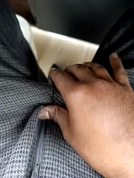 Snapshot of Kakabiraji chatting on 01-01-25, 11:27 Kakabiraji online show from 01-01-25, 11:27