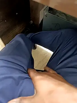 Snapshot of Kakabiraji chatting on 03-17-25, 11:53 Kakabiraji online show from 03-17-25, 11:53