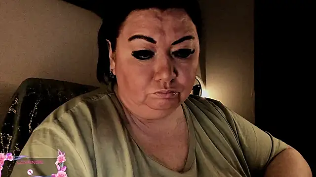 SexxyDreams1 online show from 10-13-25, 04:45