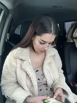 VikiDemi online show from 01-10-25, 07:35