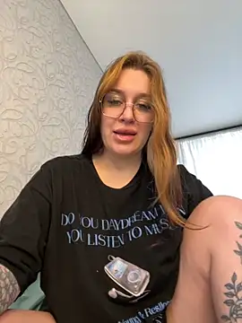 VikiDemi online show from 09-25-25, 06:39