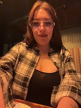 VikiDemi online show from 02-09-26, 03:16