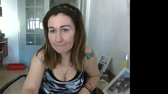 TamaraSweetxo online show from 04-14-26, 04:24