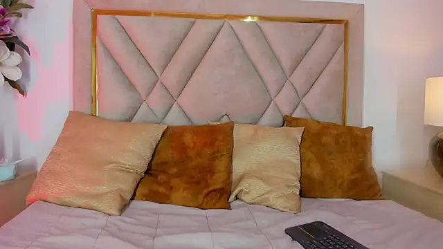 Snapshot of chloe_wilson7 chatting on 11-18-25, 02:17 chloe wilson7 online show from 11-18-25, 02:17