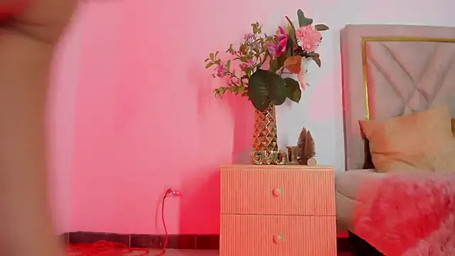 Snapshot of chloe_wilson7 chatting on 11-26-25, 02:01 chloe wilson7 online show from 11-26-25, 02:01