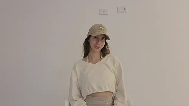 jolie lov online show from 11-07-25, 01:44