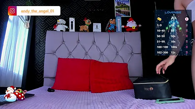 Snapshot of andy_angell1 chatting on 12-20-24, 01:00 andy angell1 online show from 12-20-24, 01:00