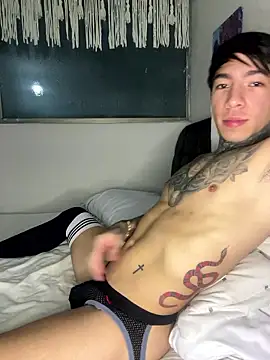 Snapshot of matias_son chatting on 01-14-26, 11:31 matias son online show from 01-14-26, 11:31