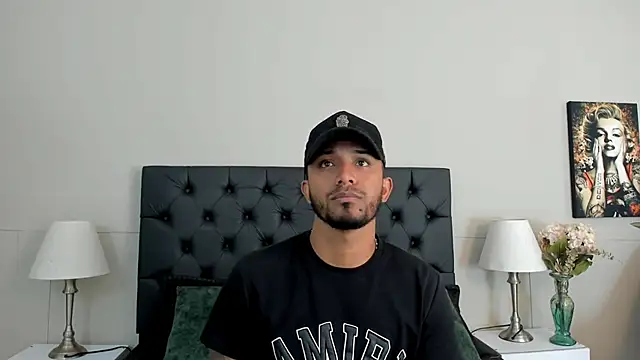 Snapshot of Robin_Rief chatting on 09-15-25, 03:28 Robin Rief online show from 09-15-25, 03:28